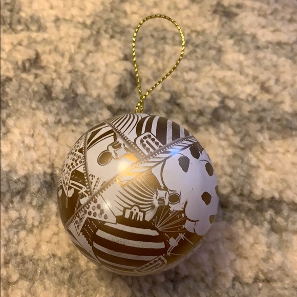 Small Gold Ornament - Picture 2 of 2